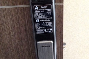 Khóa cửa điện tử Samsung SHS-P718LMK/EN