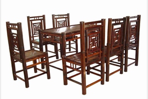 Bộ bàn ghế ăn chất liệu tre tự nhiên