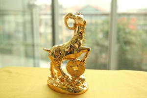 Dê thịnh vượng mạ vàng 24k