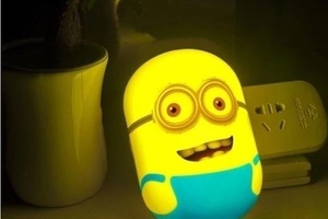 Đèn ngủ cảm ứng ánh sáng Minion