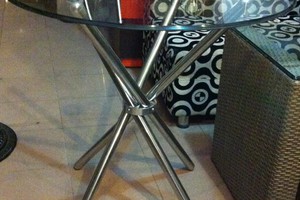 Bàn kính văn phòng chân xếp 06