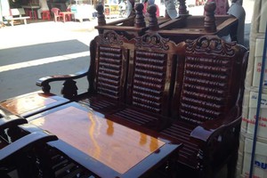 sofa gỗ tràm vàng chỉ 3tr5