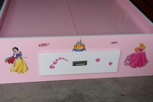 Giường cho bé gái giá rẻ 