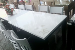 Bộ bàn ăn màu trắng 4 người bằng gỗ giá rẻ nhất hcm
