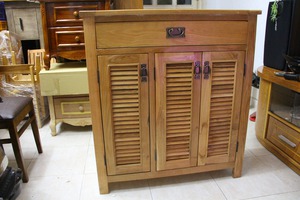 tủ giày gỗ sồi