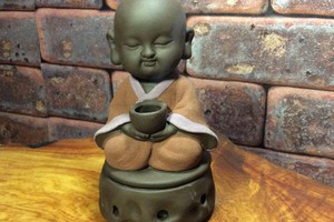 chú tiểu xông trầm mã 1