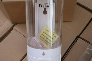 Hộp đựng nước rửa tay treo tường YG-171M