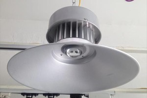 Đèn nhà xưởng và đèn đường