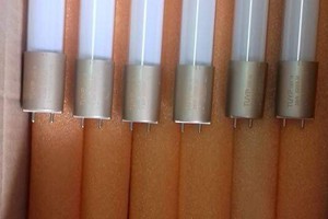 tuýp led thủy tinh 28w