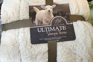 Chăn lông cừu ultimate