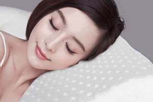 Gối cao su non người lớn