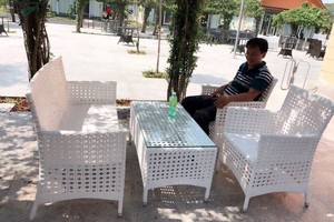 bàn ghế cafe hàng thanh lý