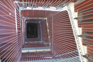 Lưới an toàn cấu thang