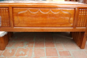 Giường Gỗ Xoan Ta 1m8.