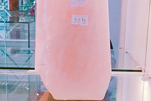 Trụ Đá Thạch Anh Hồng Phong Thủy