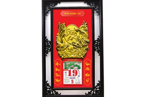 Lịch gỗ Long Phụng Bình An