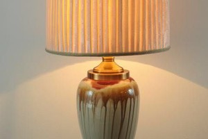 Đèn Bàn Gốm Cao Cấp Tân Cổ Điển