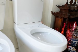 Bệt TOTO 2 khối CS945DNT3 chính hãng