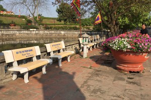 Ghế đá công viên,sân vườn,trường học