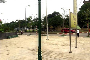 Cột Đèn Chiếu Sáng Sân Vườn Cột Đèn Bambo