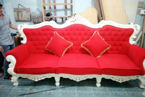 sofa cổ điển giá rẻ mang phong cách hoàng gia