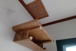 Ban thờ treo chữ thọ