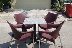 bộ bàn ghế nhựa cafe chân inox mới