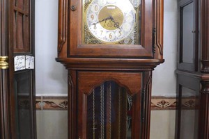 Đồng hồ cây SO18 HOWARD MILLER hàng Michigan USA