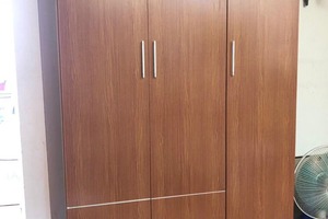 Tủ 3 cánh màu vân gỗ tối