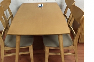 Bộ bàn ghế gỗ nhà hàng xưởng thanh lý giá rẻ.