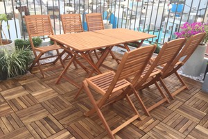 Bàn ghế gỗ ngoài trờiI