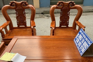Bộ bàn ghế minh quốc đào nhỏ gỗ h.ương đá