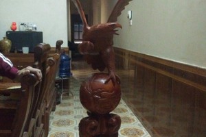 Tượng Đ.ại Bàng cao 1m2.