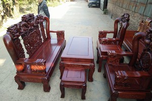 Bộ bàn ghế rồng trầu mặt nguyệt gỗ hư.ơng vân.