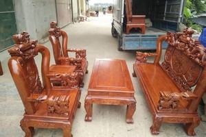 Bộ bàn ghế nghê đỉnh gỗ hư.ơng vân.