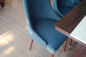 Thanh Lý Ghế Bàn Ăn Bằng Vải Màu Xanh Tại Đà Nẵng