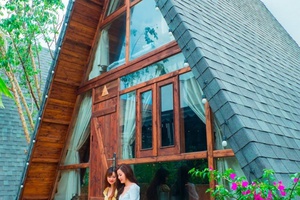 Ngói dán mái siêu nhẹ giá rẻ.