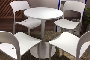 Bộ bàn tròn 4 ghế màu trắng sang trọng