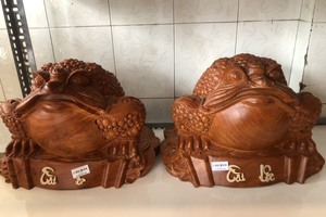 Cóc thần tài gỗ hương 40