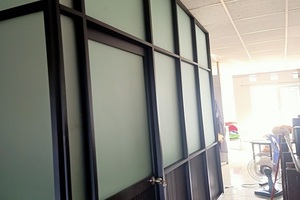 [ Mẫu ] Vách ngăn nhôm kính phong ngu 