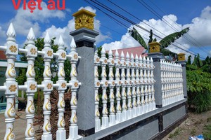 Cùng tìm hiểu những mẫu hàng rào bê tông đang gây “Sốt”  hi.