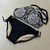 Bikini-Yem-den-tho-cam-giot-le