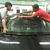 Dịch vụ thay kính chắn gió xe Hyundai Accent Tại nhà ở TP.HCM