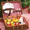 Tiệc picnic dâu tây