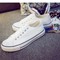Giày thể thao nữ trắng cá tính