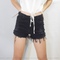 Short jeans đen rách lai tưa rưa