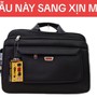 cặp sinh viên mua sắm online 